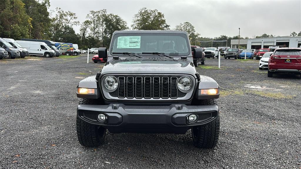 new 2025 Jeep Gladiator car, priced at $38,614