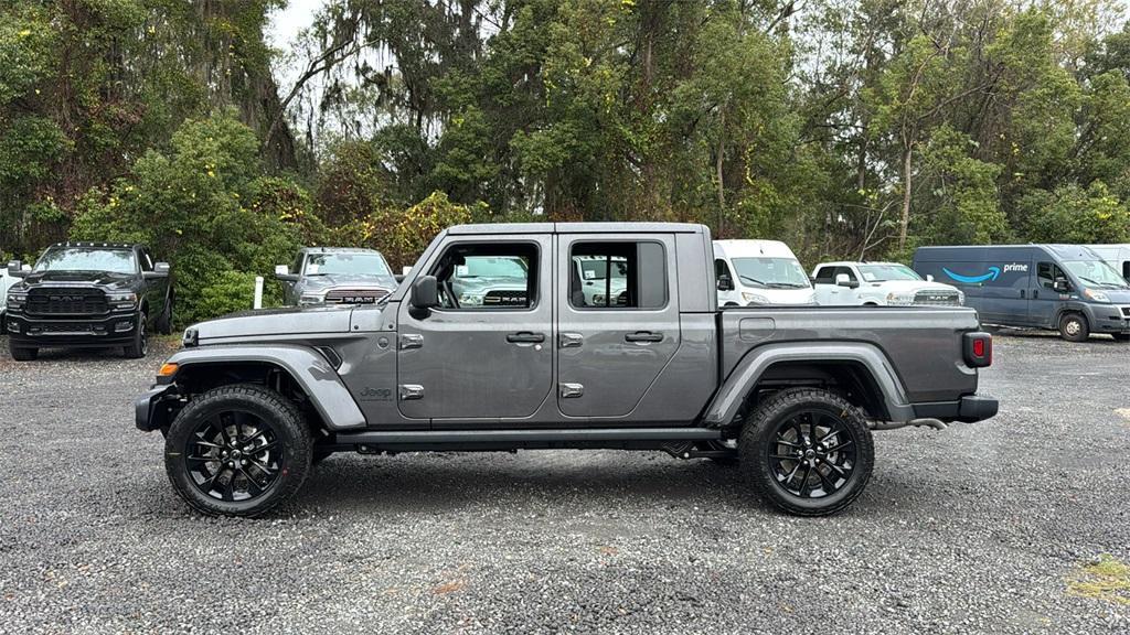 new 2025 Jeep Gladiator car, priced at $38,614