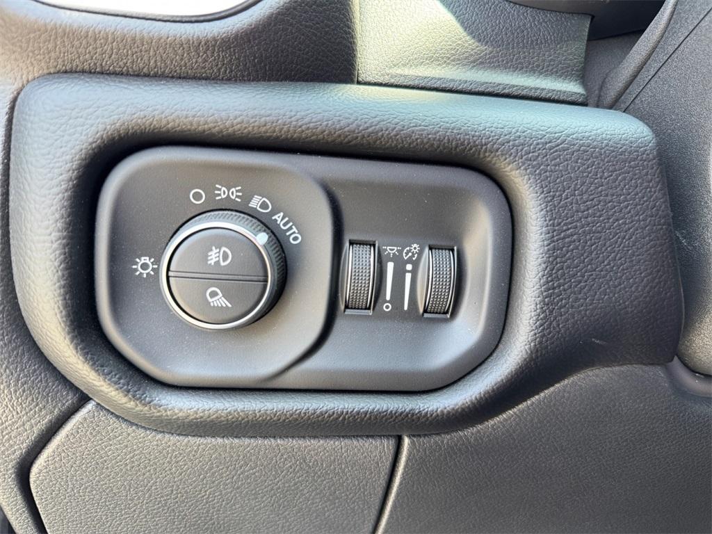 new 2025 Ram 2500 car, priced at $79,460