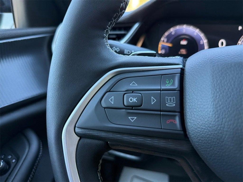 new 2025 Jeep Grand Cherokee car, priced at $38,478