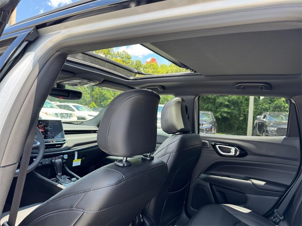 new 2025 Jeep Compass car, priced at $32,859