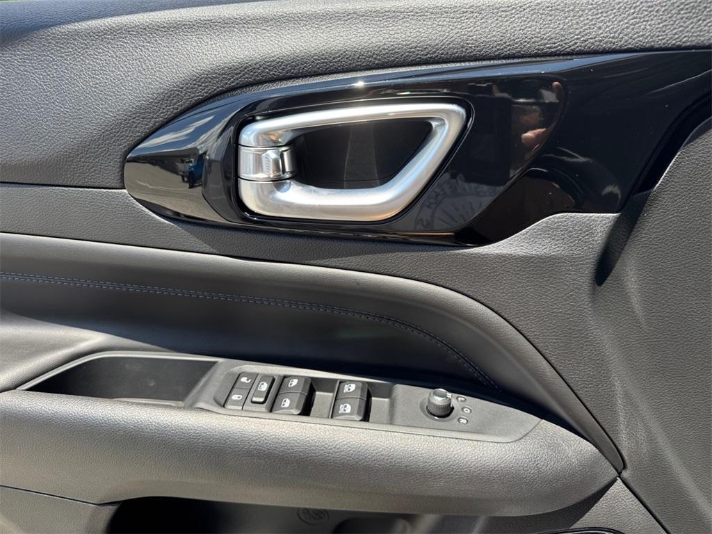 new 2025 Jeep Compass car, priced at $32,859