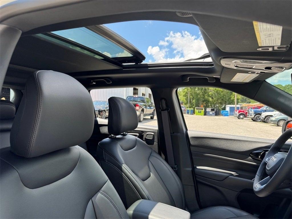 new 2025 Jeep Compass car, priced at $37,310