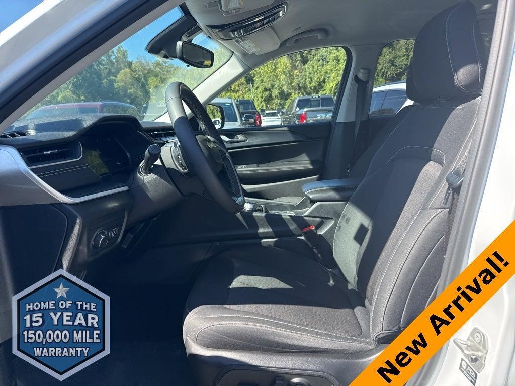 used 2023 Jeep Grand Cherokee L car, priced at $25,985