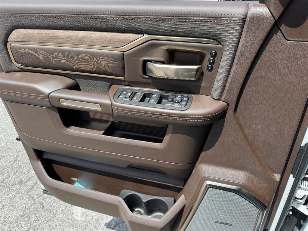 new 2025 Ram 2500 car, priced at $86,301