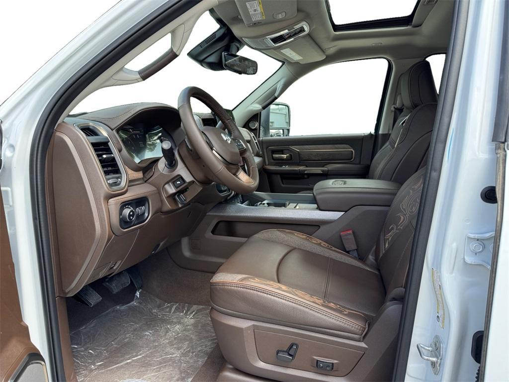new 2025 Ram 2500 car, priced at $86,301