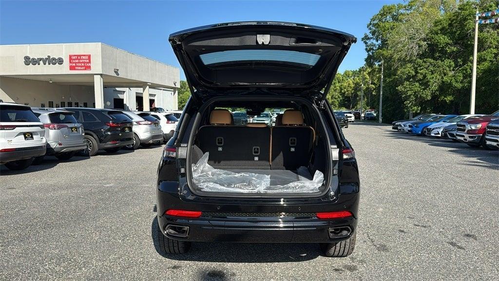 new 2025 Jeep Grand Cherokee car, priced at $65,102