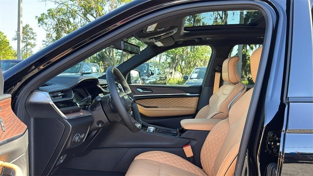 new 2025 Jeep Grand Cherokee car, priced at $65,102