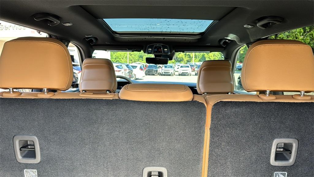 new 2025 Jeep Grand Cherokee car, priced at $68,934