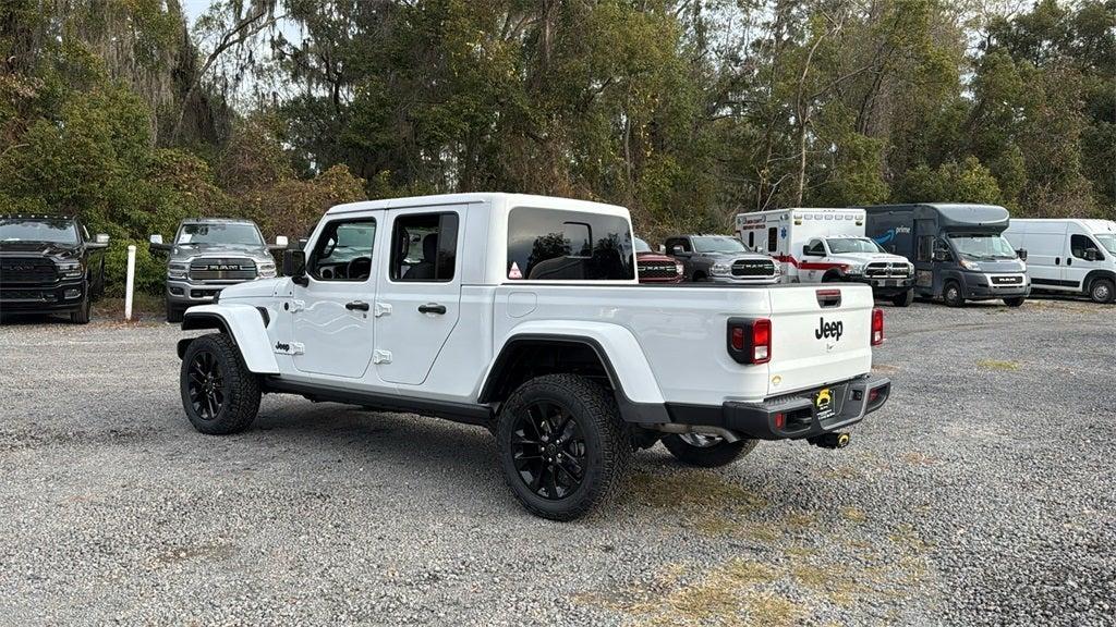 new 2025 Jeep Gladiator car, priced at $43,140