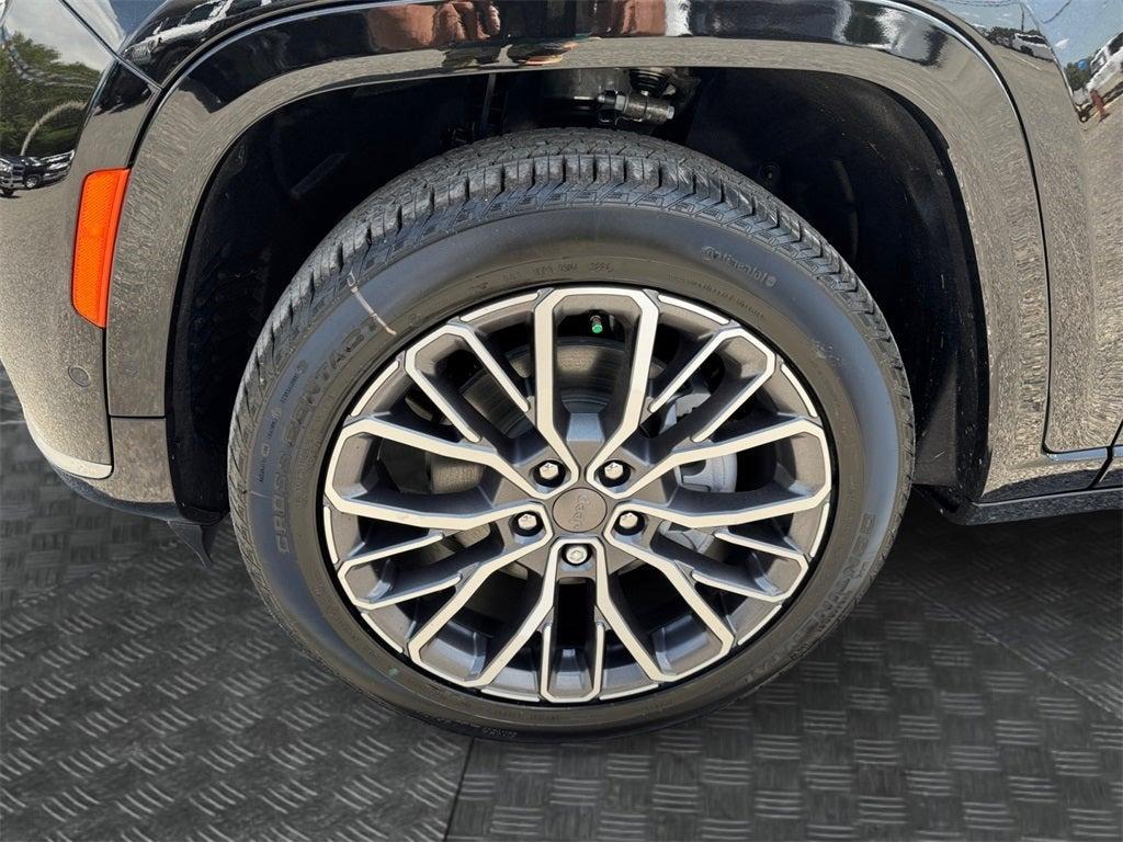 new 2025 Jeep Grand Cherokee L car, priced at $63,754