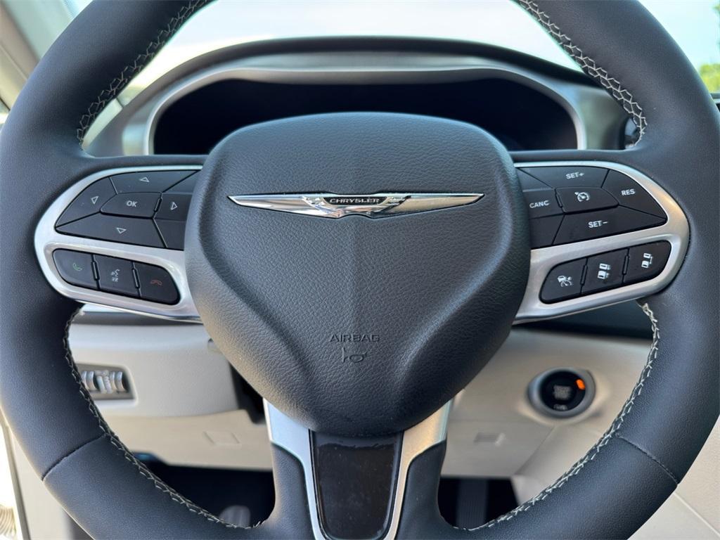 used 2024 Chrysler Pacifica car, priced at $28,000