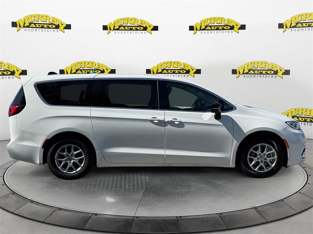 used 2024 Chrysler Pacifica car, priced at $28,000