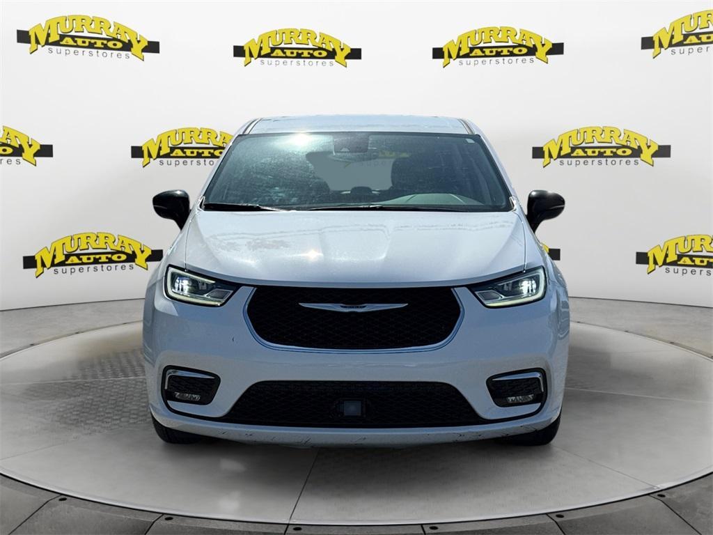 used 2024 Chrysler Pacifica car, priced at $28,000