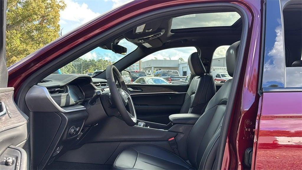 new 2025 Jeep Grand Cherokee car, priced at $44,800