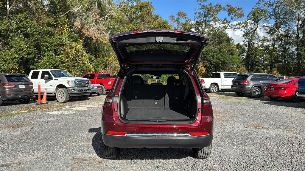 new 2025 Jeep Grand Cherokee car, priced at $44,800