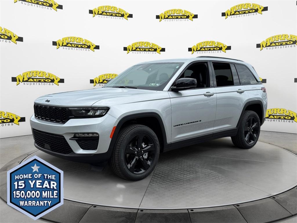 new 2025 Jeep Grand Cherokee car, priced at $40,791