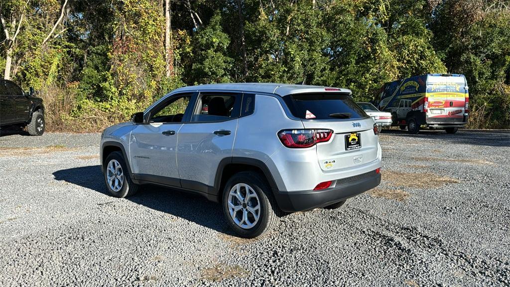 new 2025 Jeep Compass car, priced at $23,999