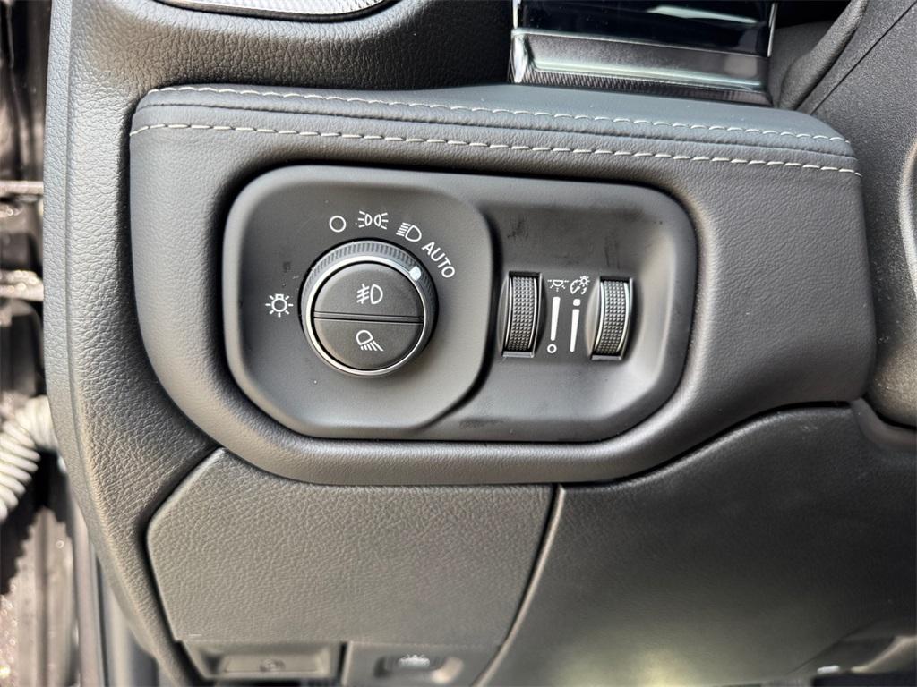 new 2025 Ram 2500 car, priced at $75,482