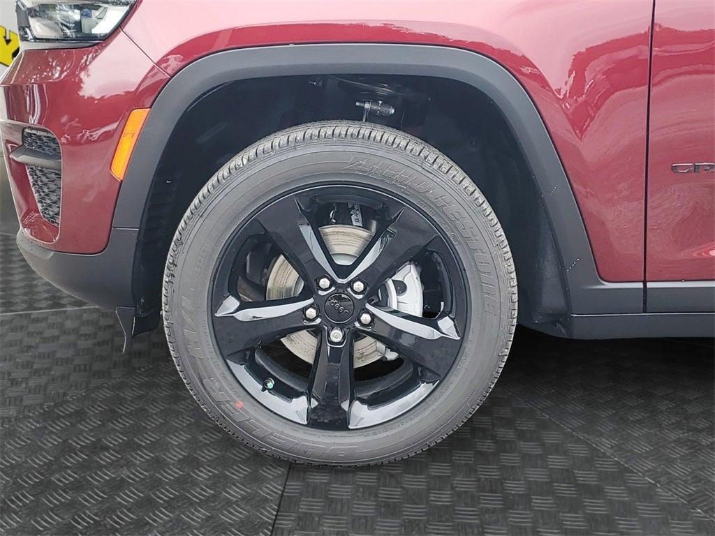 new 2025 Jeep Grand Cherokee car, priced at $38,478