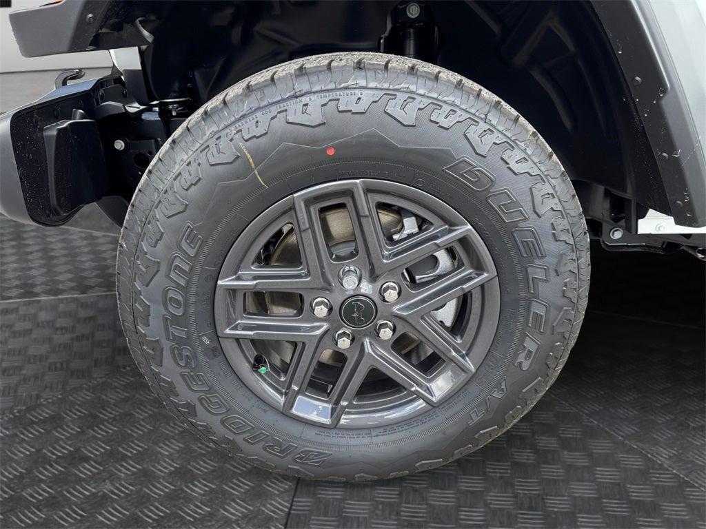 new 2025 Jeep Gladiator car, priced at $41,064