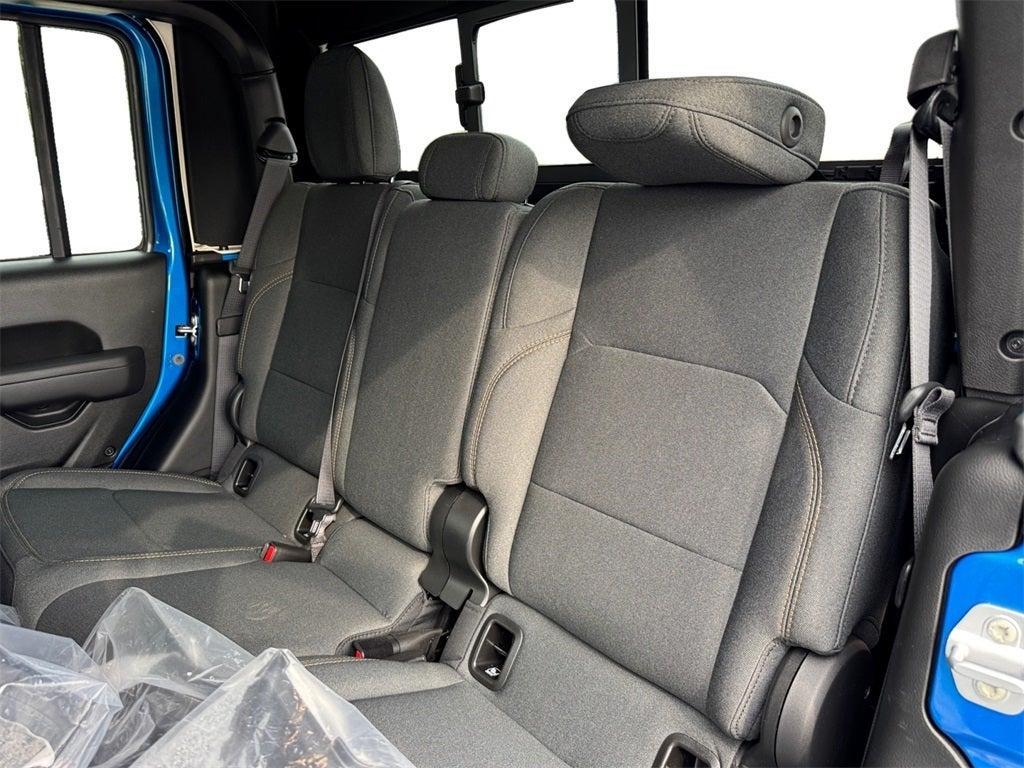 new 2025 Jeep Gladiator car, priced at $47,521