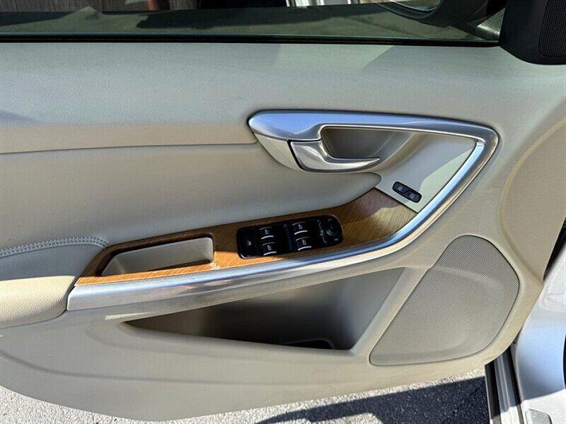 used 2016 Volvo S60 Inscription car, priced at $13,950