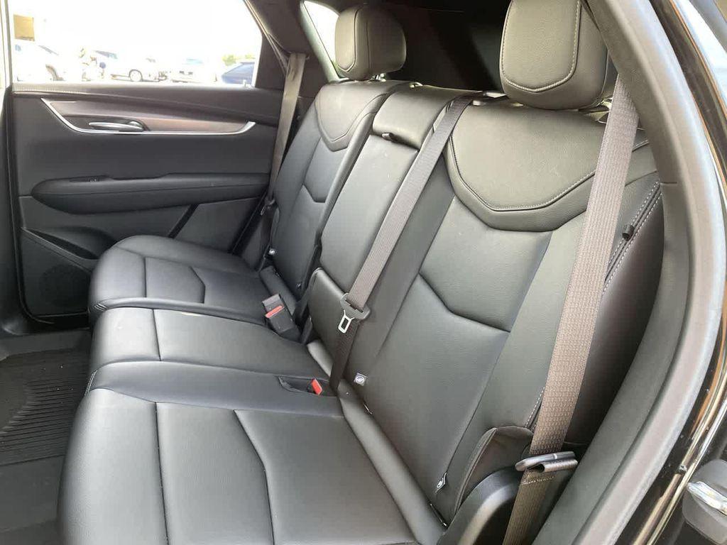 used 2024 Cadillac XT5 car, priced at $32,987