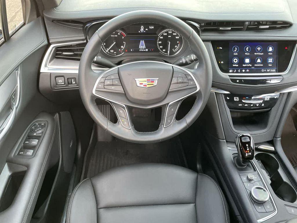 used 2024 Cadillac XT5 car, priced at $32,987