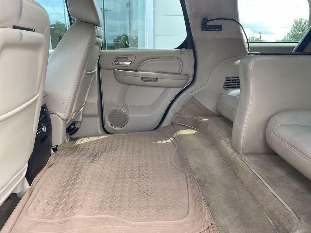 used 2010 Cadillac Escalade car, priced at $7,487