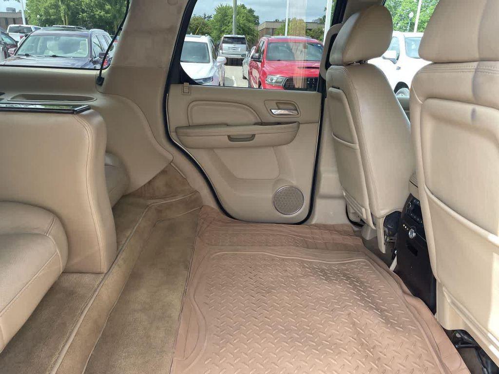used 2010 Cadillac Escalade car, priced at $7,487
