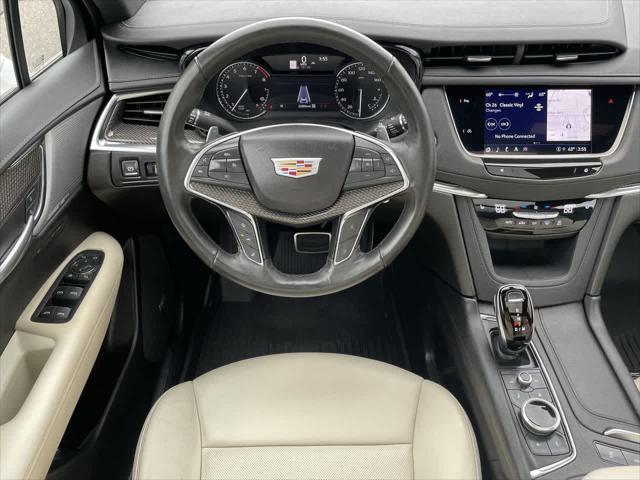used 2022 Cadillac XT5 car, priced at $39,487