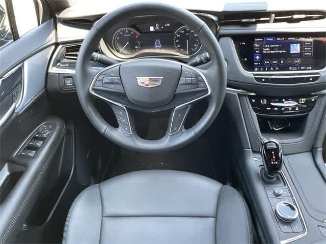 used 2024 Cadillac XT5 car, priced at $41,987