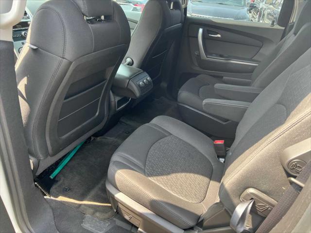used 2009 GMC Acadia car, priced at $5,987