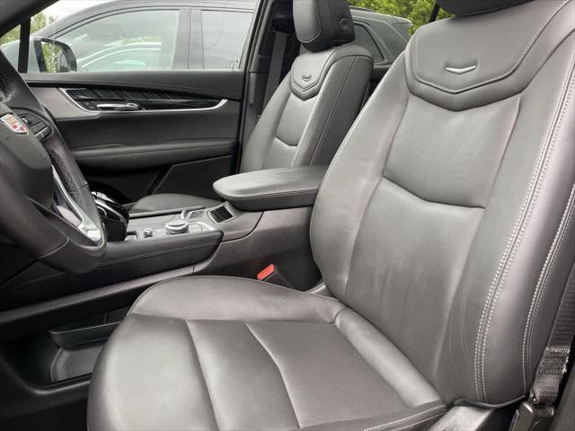 used 2024 Cadillac XT6 car, priced at $43,987