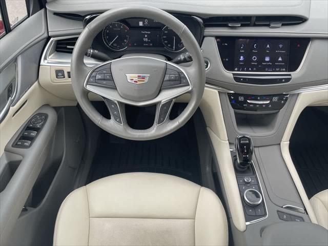 used 2023 Cadillac XT5 car, priced at $32,987