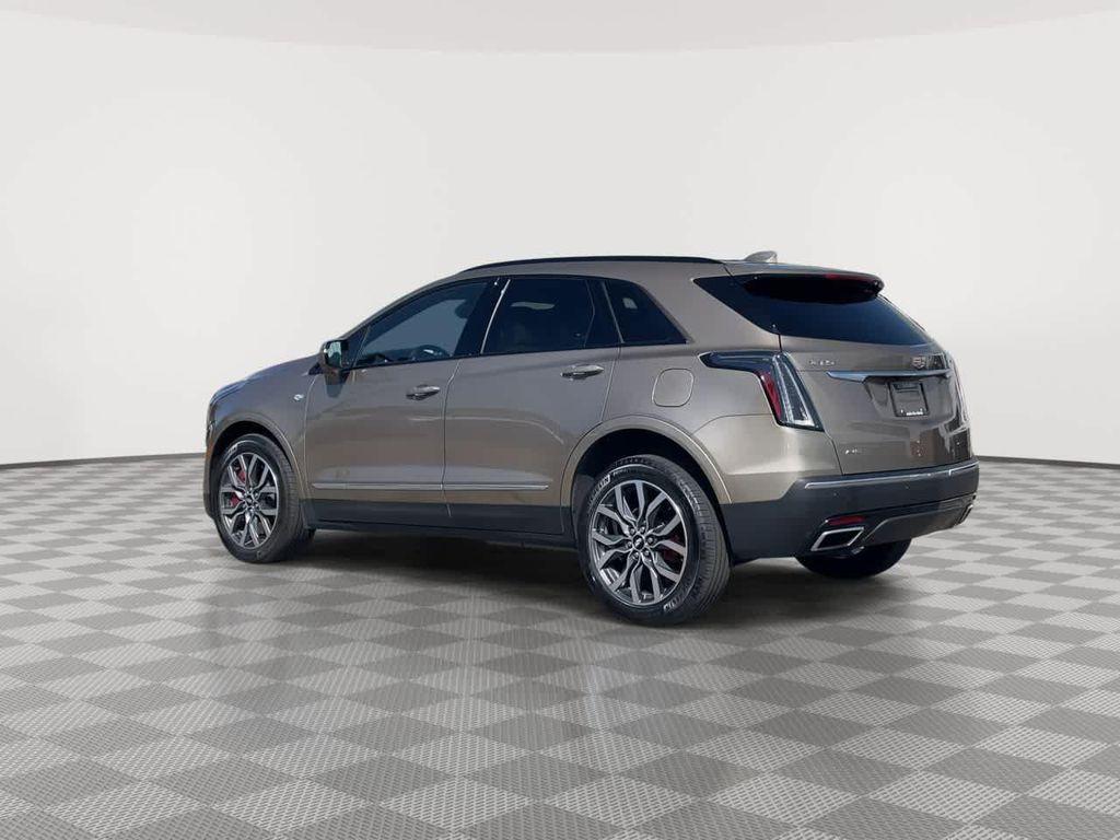 used 2023 Cadillac XT5 car, priced at $32,887