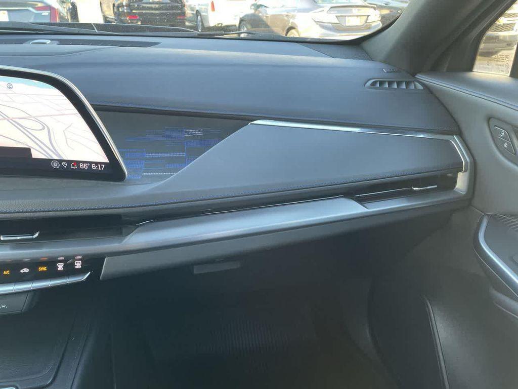 used 2024 Cadillac XT4 car, priced at $35,887