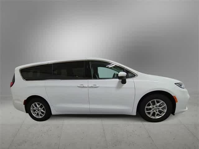 used 2023 Chrysler Pacifica car, priced at $23,887