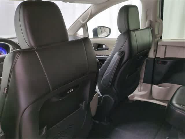 used 2023 Chrysler Pacifica car, priced at $23,887