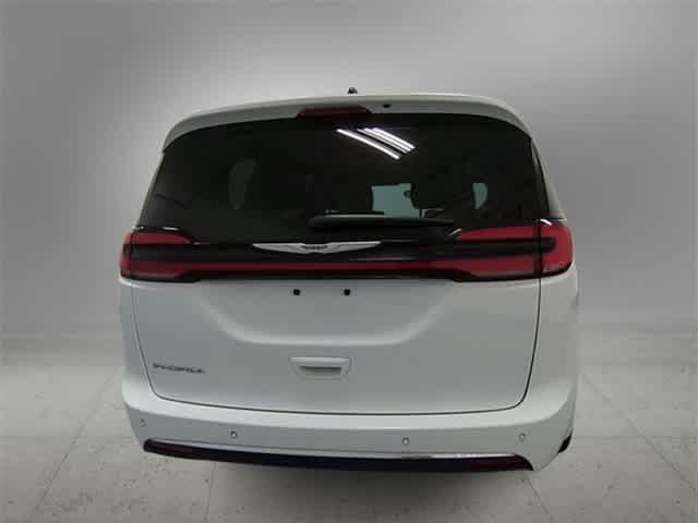 used 2023 Chrysler Pacifica car, priced at $23,887