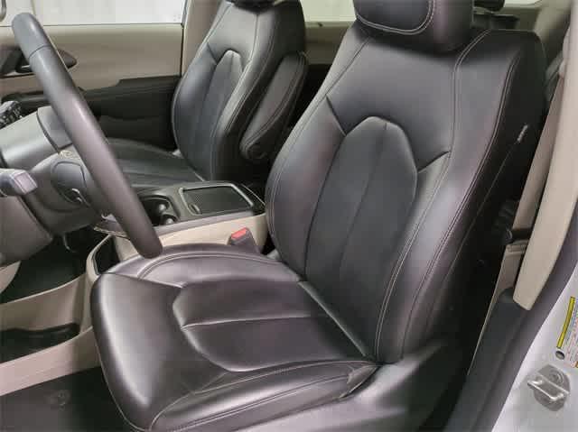 used 2023 Chrysler Pacifica car, priced at $23,887