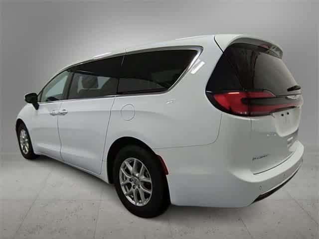 used 2023 Chrysler Pacifica car, priced at $23,887