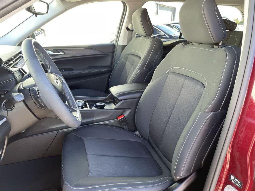 used 2024 Jeep Grand Cherokee car, priced at $27,187