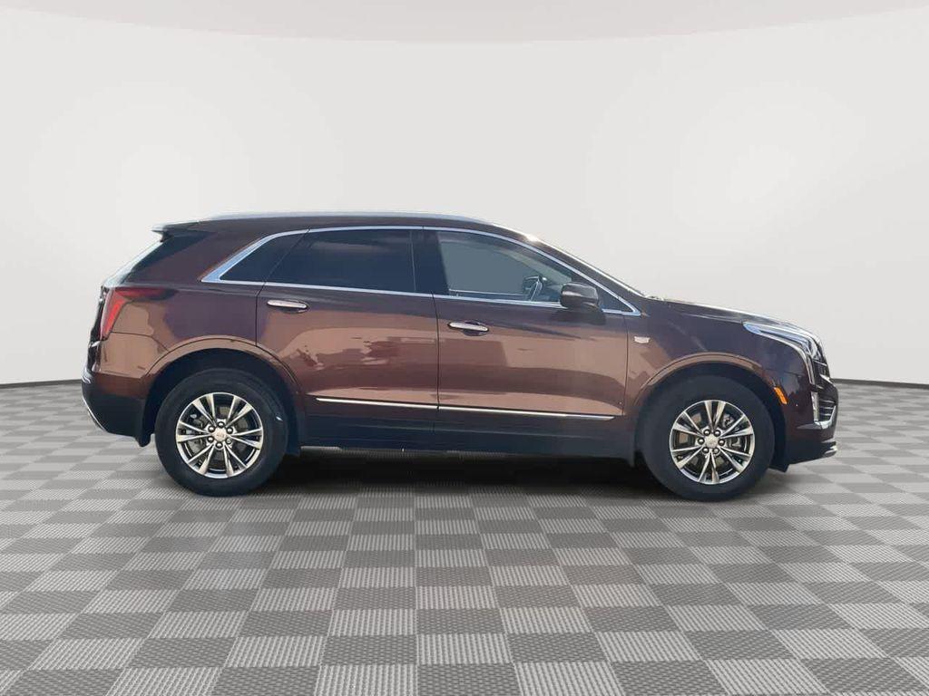 used 2022 Cadillac XT5 car, priced at $29,887
