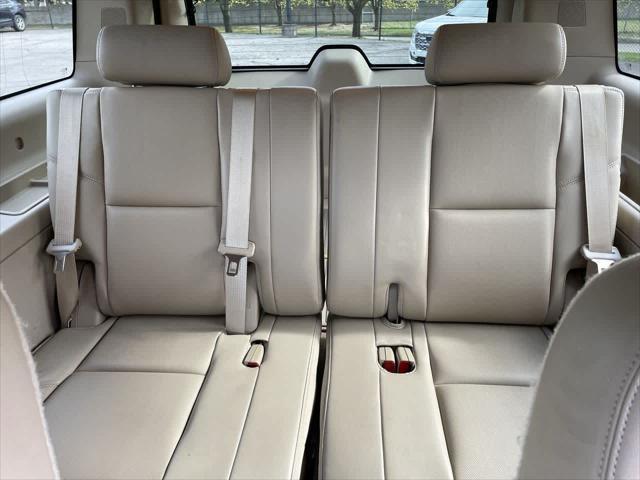 used 2014 Chevrolet Suburban car, priced at $18,187
