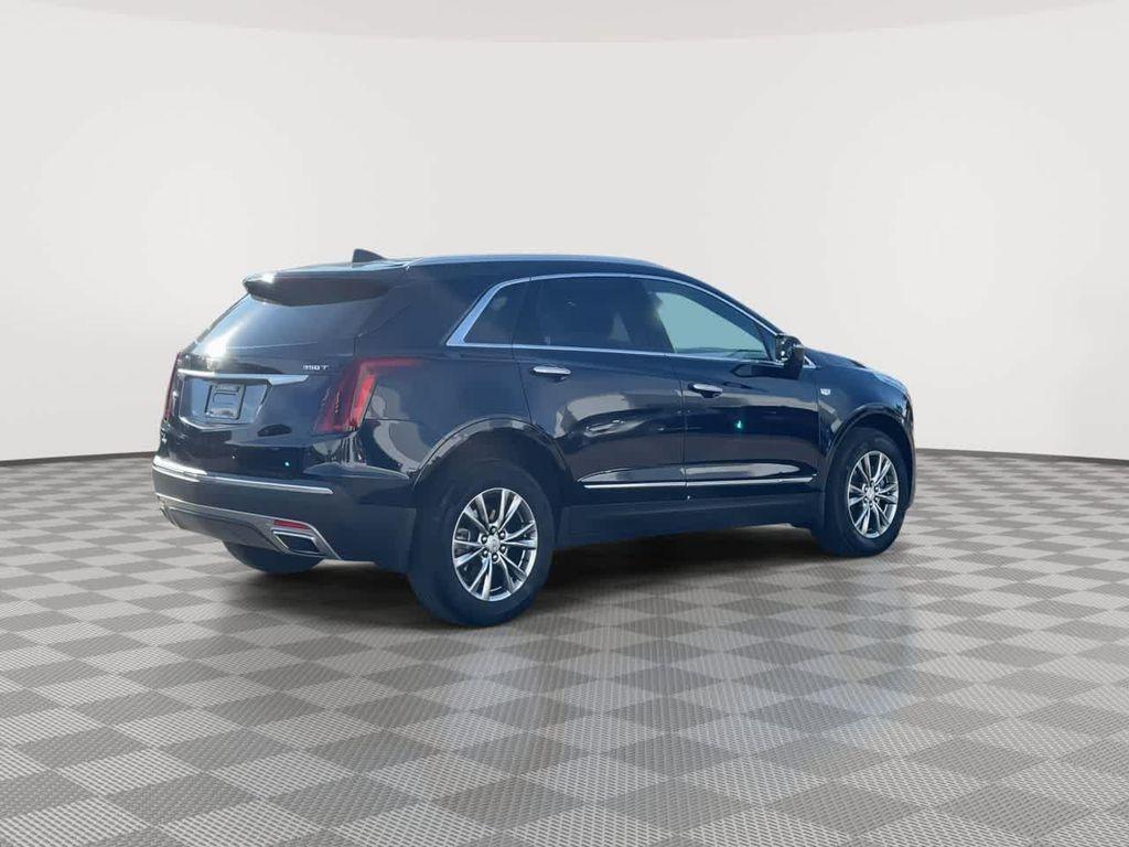 used 2022 Cadillac XT5 car, priced at $30,987