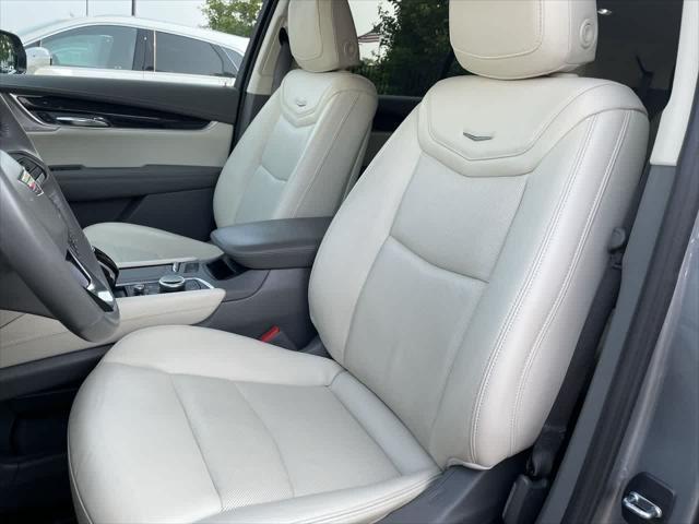 used 2023 Cadillac XT6 car, priced at $37,987