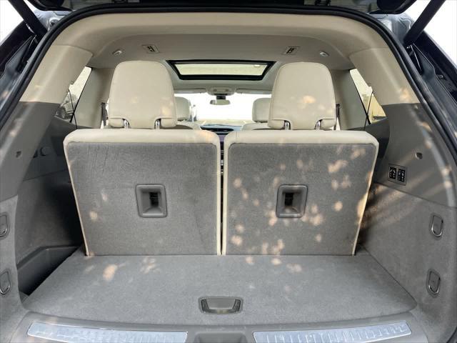 used 2023 Cadillac XT6 car, priced at $37,987