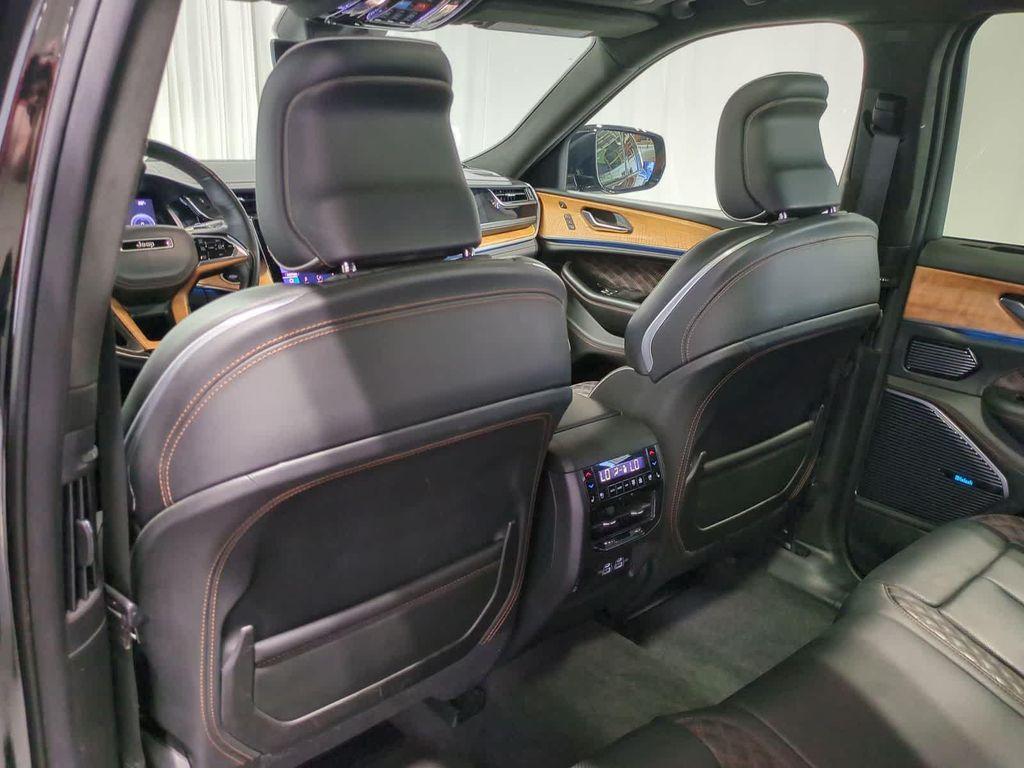 used 2022 Jeep Grand Cherokee car, priced at $37,987